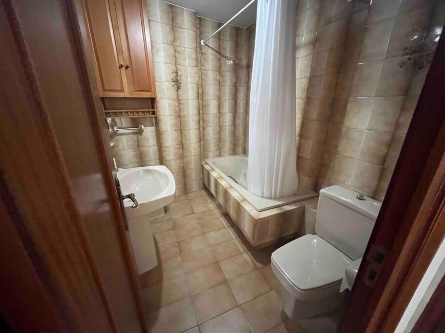Apartamento Dentro De Muralla Y Parking Gratuito En Pleno Centro Lugo Exterior foto